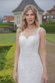 Amera Vera Kollektion 2020 ivory Brautkleid Abelia B2018 3 bei Marinette Brautmoden in Dortmund