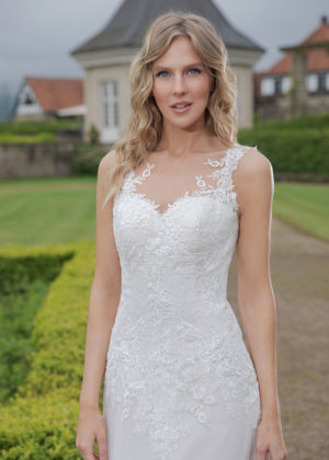 Amera Vera Kollektion 2020 ivory Brautkleid Abelia B2018 3 bei Marinette Brautmoden in Dortmund