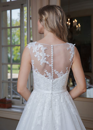 Amera Vera Kollektion 2020 ivory Brautkleid Aidana B2009 5 bei Marinette Brautmoden in Dortmund