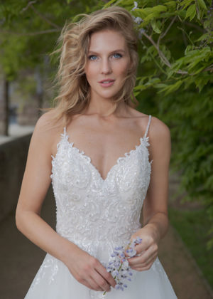 Amera Vera Kollektion 2020 ivory Brautkleid Almonda B2013 4 bei Marinette Brautmoden in Dortmund