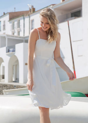 Kurzes knielanges Standesamtkleid ivory Kollektion 2020 A7215 2 bei Marinette Brautmoden in Dortmund