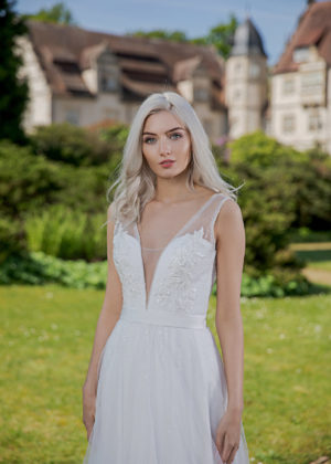 Langes Standesamtkleid ivory Kollektion 2020 A7201 A7202 3 bei Marinette Brautmoden in Dortmund