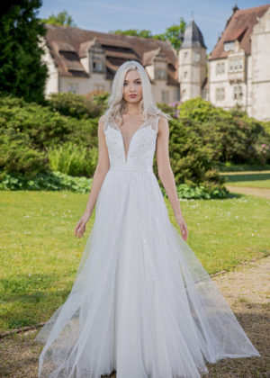 Langes Standesamtkleid ivory Kollektion 2020 A7201 A7202 4 bei Marinette Brautmoden in Dortmund