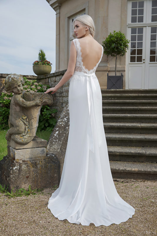 Langes Standesamtkleid ivory Kollektion 2020 A7205 2 bei Marinette Brautmoden in Dortmund