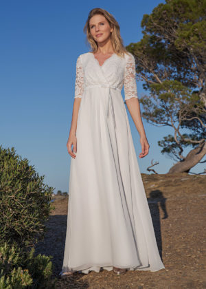 Langes Standesamtkleid ivory Kollektion 2020 A7223 3 bei Marinette Brautmoden in Dortmund