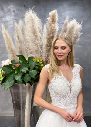 Amera Vera 2021 Brautkleid B2101 3 bei Marinette Brautmoden Dortmund