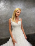 Amera Vera 2021 Brautkleid B2109 2 bei Marinette Brautmoden Dortmund