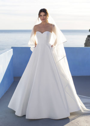 White One 2022 Brautkleid EVERLASTING B Marinette Brautmoden Dortmund